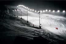 Piste de ski la nuit